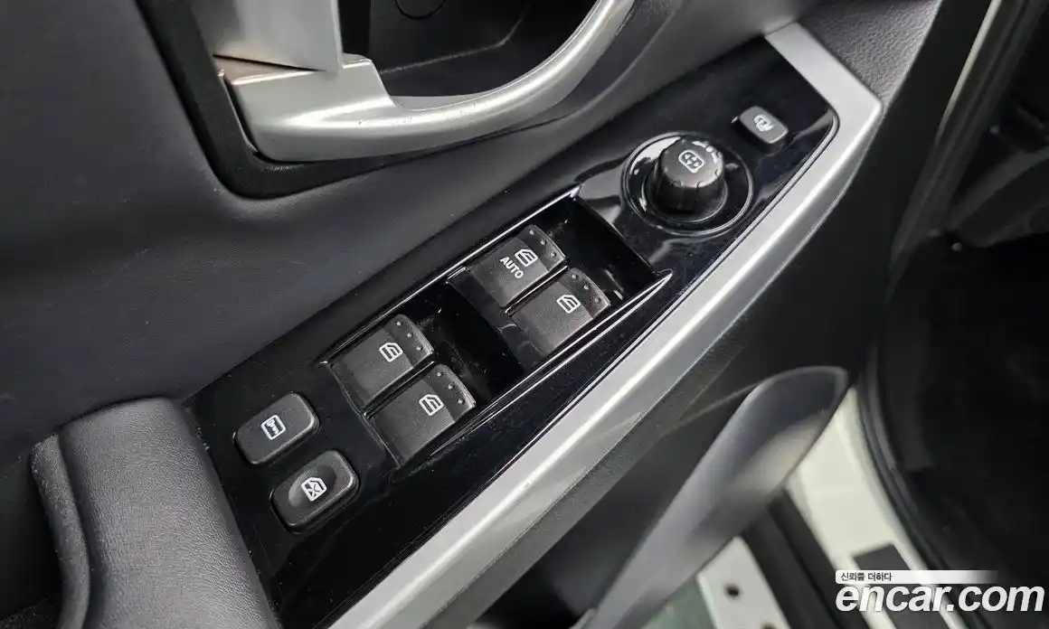 SsangYong Korando 2016 2.2 гидро в Москве № 933199, фото 12