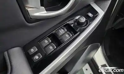 SsangYong Korando 2016 2.2 гидро в Москве № 933199, миниатюра 12