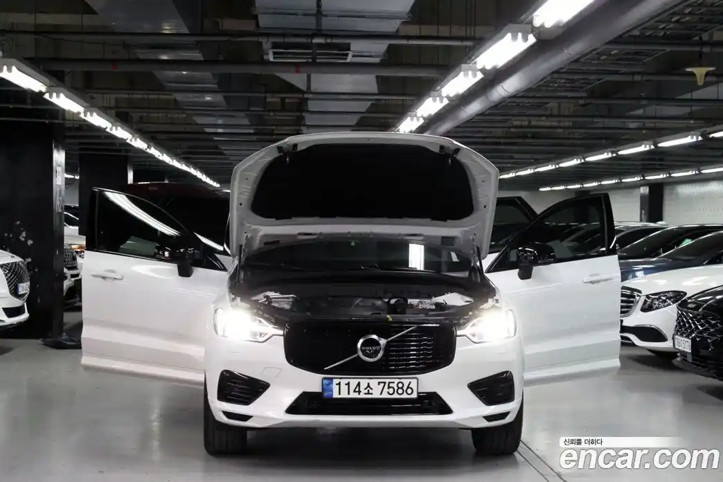 Volvo XC60 2021 2.0 гидро в Москве № 967643, фото 18