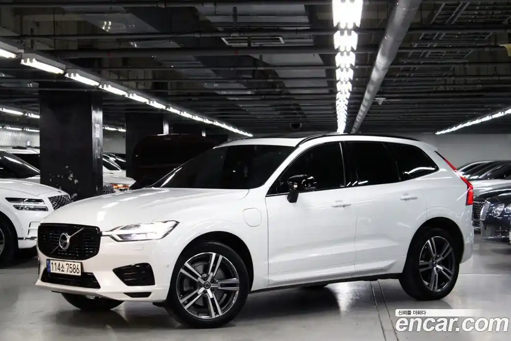 Volvo XC60 2021 2.0 гидро в Москве № 967643, фото 3
