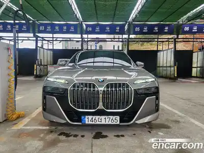 BMW 7-Series, 2023