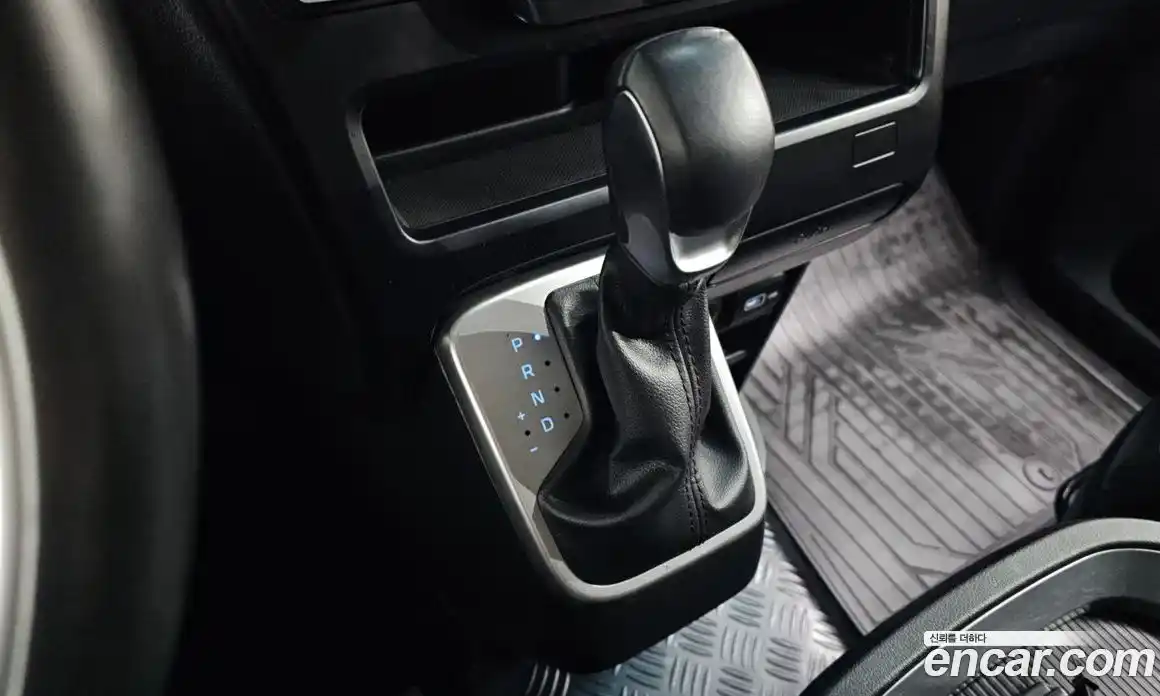 Hyundai Staria 2023 2.2 Автомат в Москве № 971729, фото 9