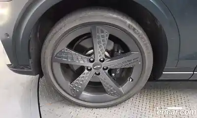 Genesis GV70 2023 2.5 Автомат в Москве № 973146, миниатюра 4