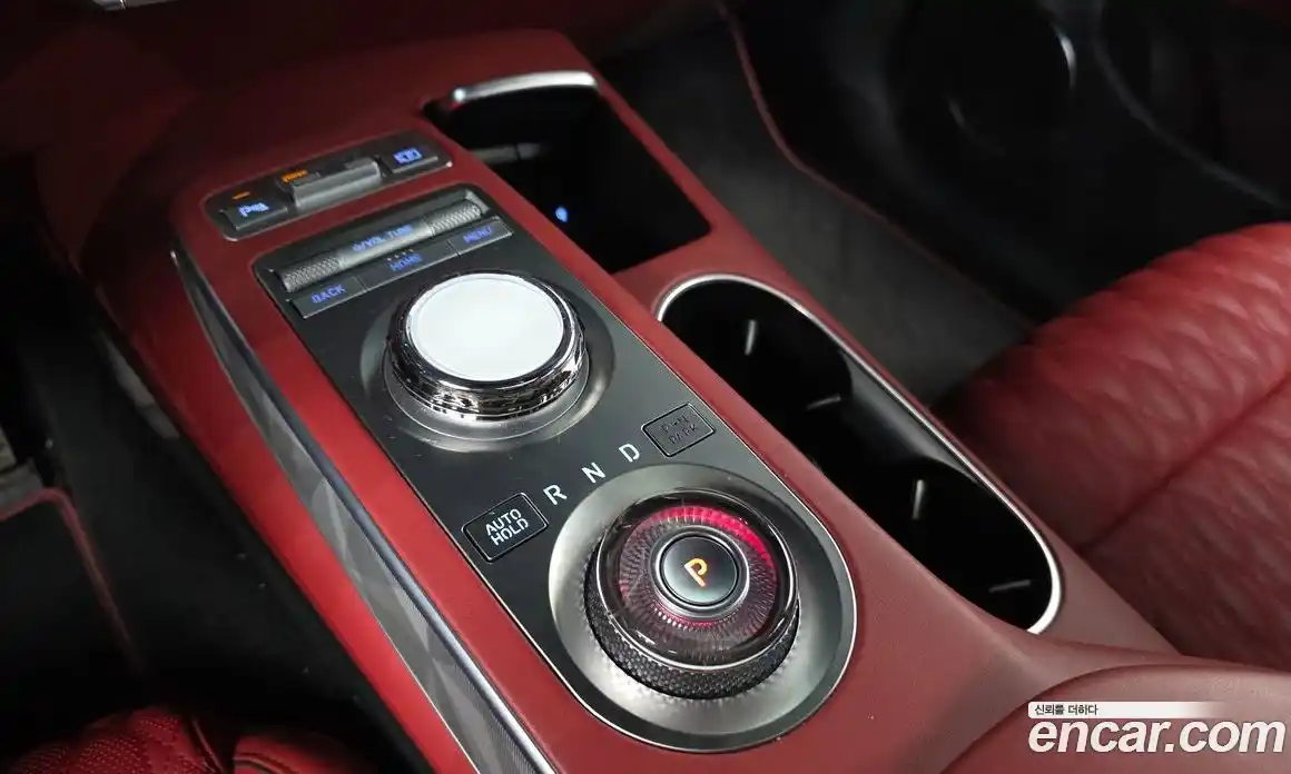 Genesis GV70 2023 2.5 Автомат в Москве № 973146, фото 8