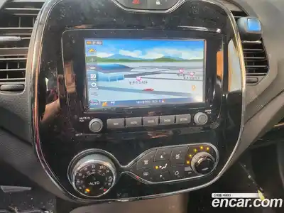 Renault QM3 2015 1.5 Автомат в Москве № 1000667, миниатюра 5