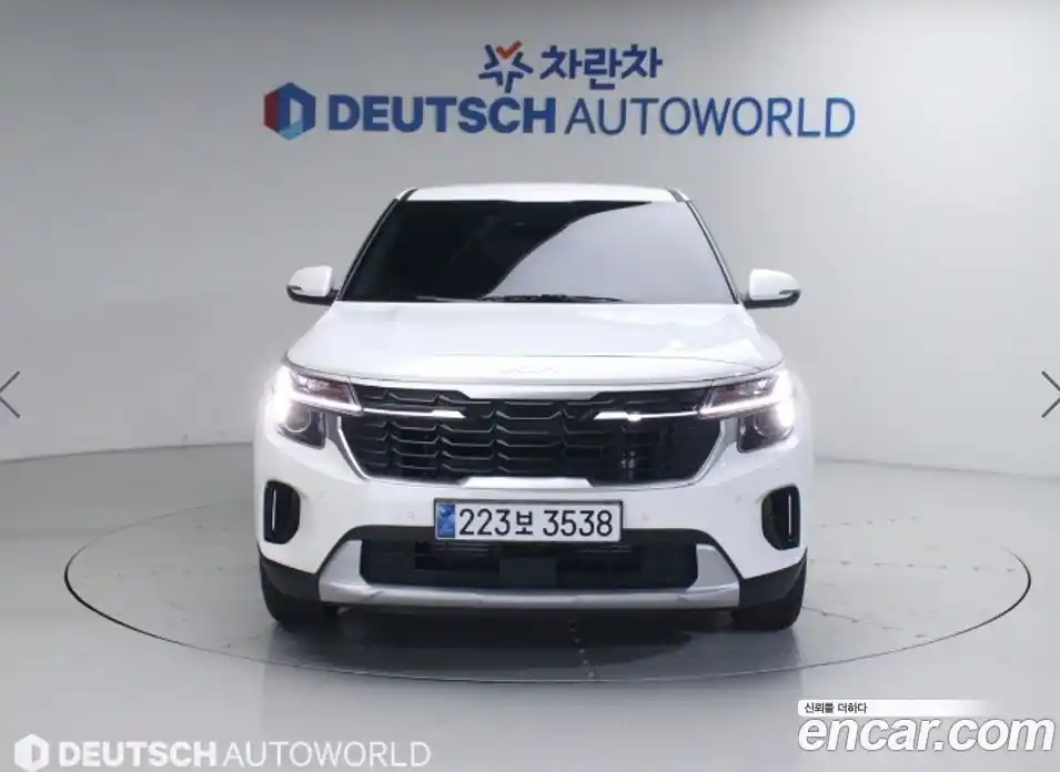 Kia Seltos 2025 1.6 Автомат в Москве № 1008884, фото 3