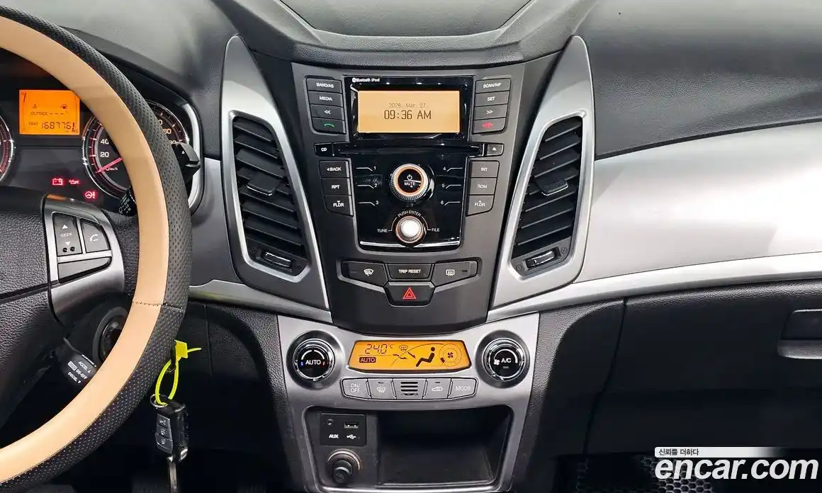 SsangYong Korando 2014 2.0 Механическая в Москве № 1011051, фото 14