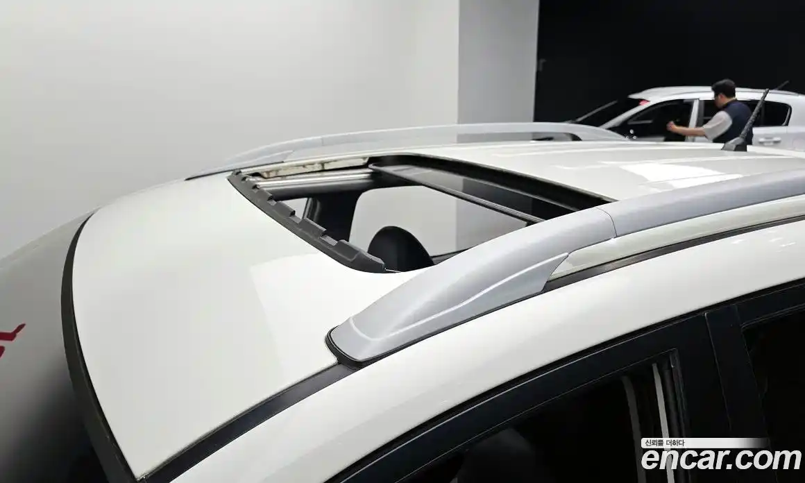 SsangYong Korando 2014 2.0 Механическая в Москве № 1011051, фото 17