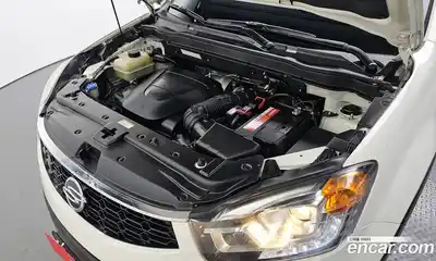 SsangYong Korando 2014 2.0 Механическая в Москве № 1011051, миниатюра 6