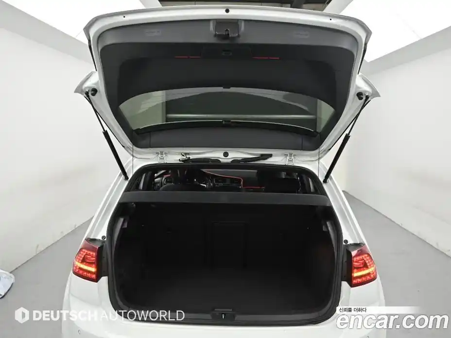 Volkswagen Golf 2016 2.0 гидро в Москве № 1014811, фото 19