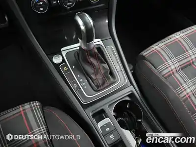 Volkswagen Golf 2016 2.0 гидро в Москве № 1014811, миниатюра 9