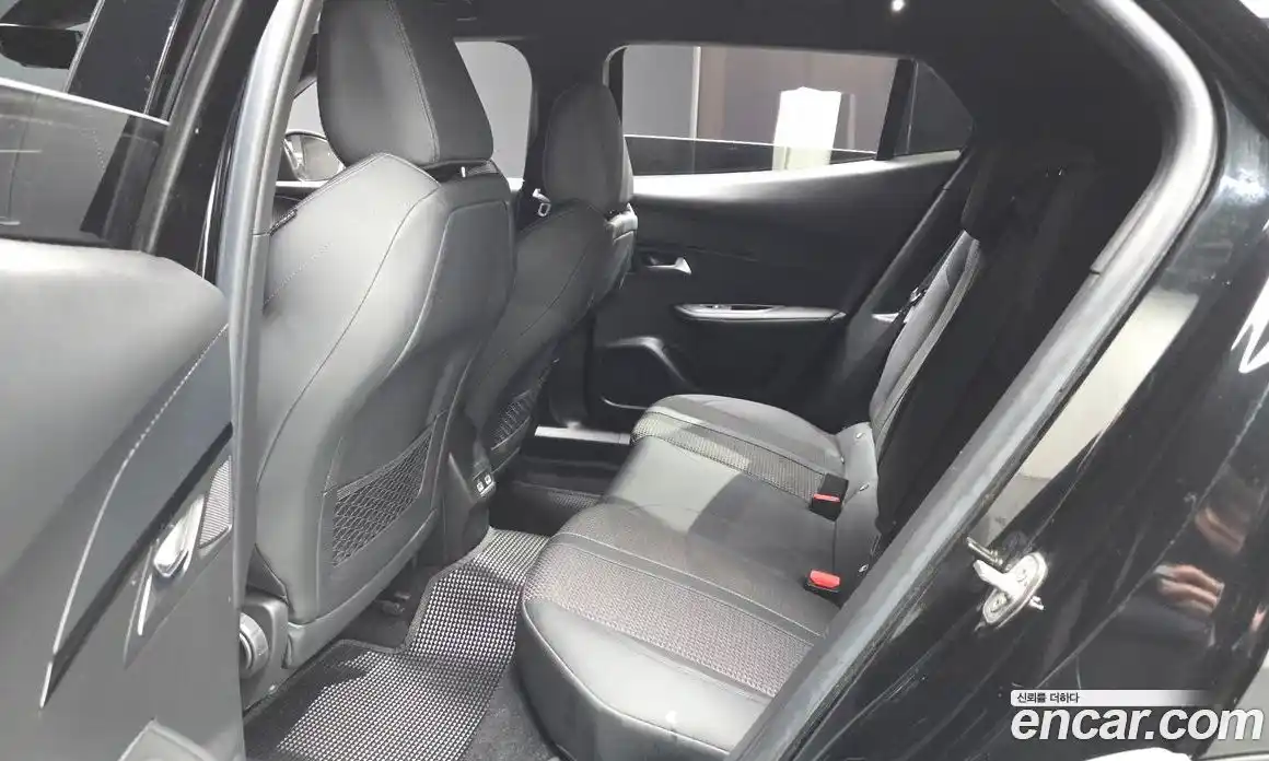 Peugeot 2008 2022 0.1 гидро в Москве № 1015830, фото 12