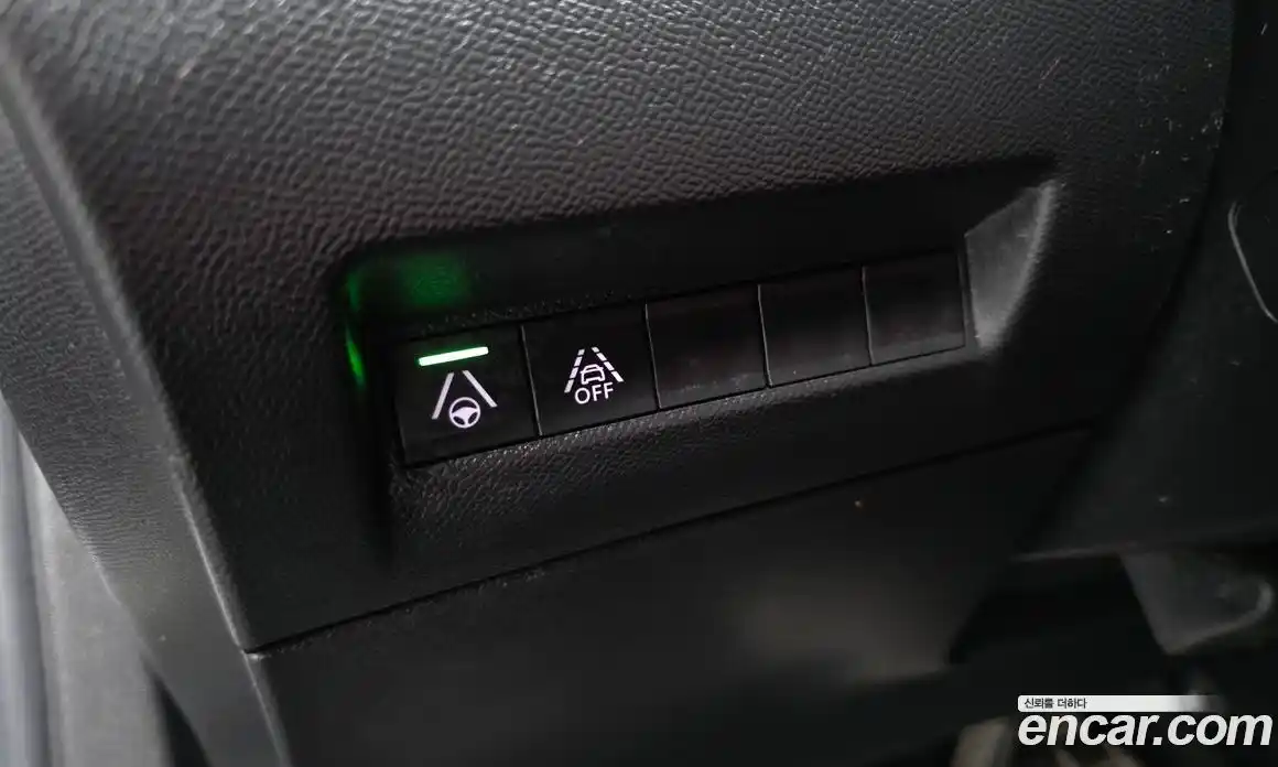 Peugeot 2008 2022 0.1 гидро в Москве № 1015830, фото 18