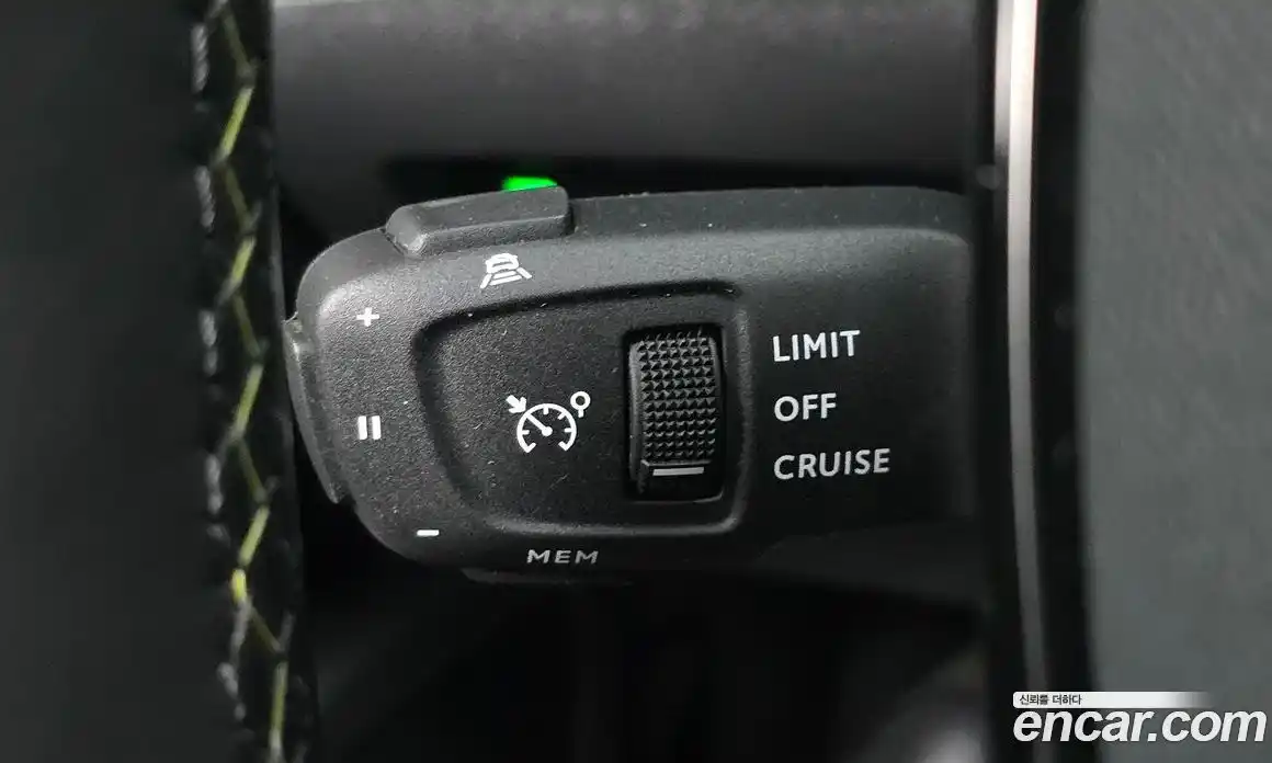 Peugeot 2008 2022 0.1 гидро в Москве № 1015830, фото 19