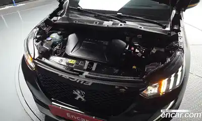 Peugeot 2008 2022 0.1 гидро в Москве № 1015830, миниатюра 6