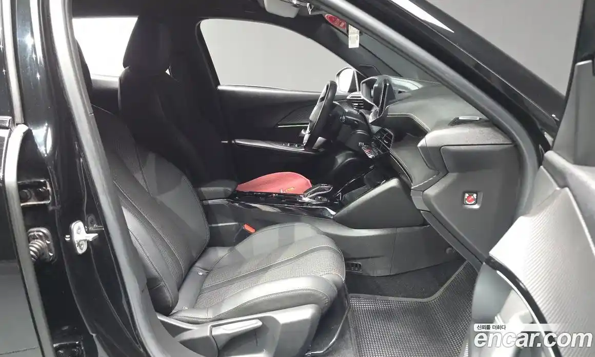 Peugeot 2008 2022 0.1 гидро в Москве № 1015830, фото 10