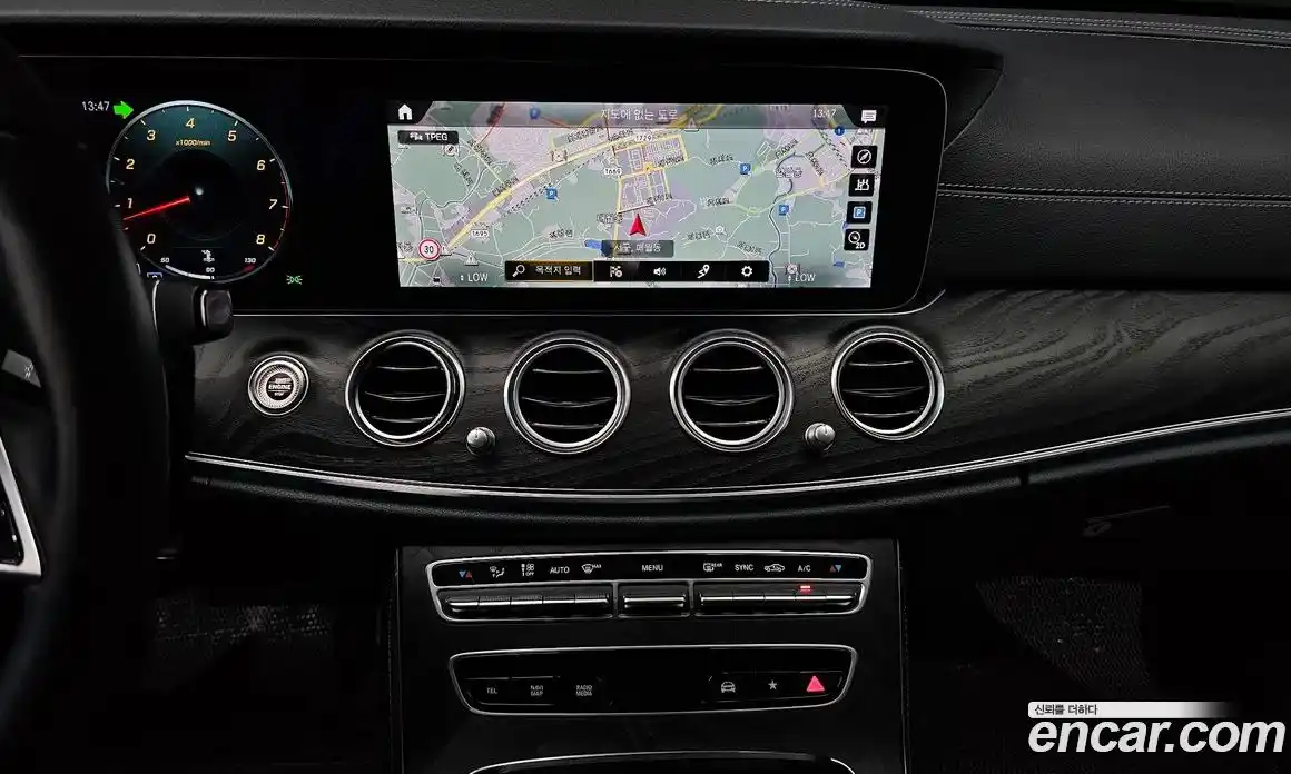 Mercedes-Benz E-Class 2023 2.0 гидро в Москве № 139773, фото 13
