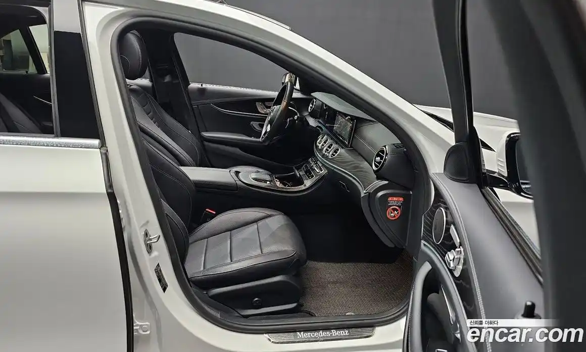 Mercedes-Benz E-Class 2023 2.0 гидро в Москве № 139773, фото 17