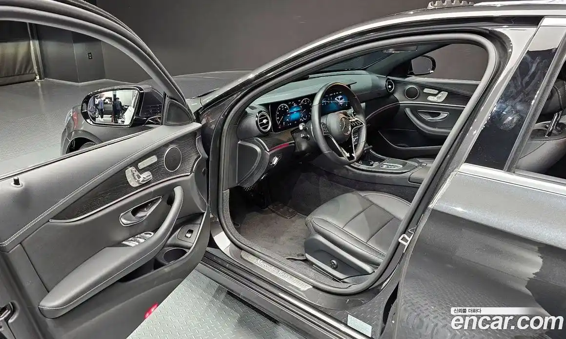 Mercedes-Benz E-Class 2022 2.0 гидро в Москве № 140254, фото 11