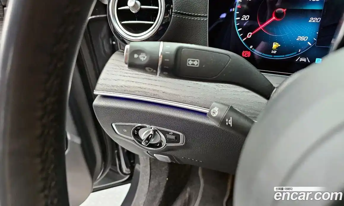Mercedes-Benz E-Class 2022 2.0 гидро в Москве № 140254, фото 16