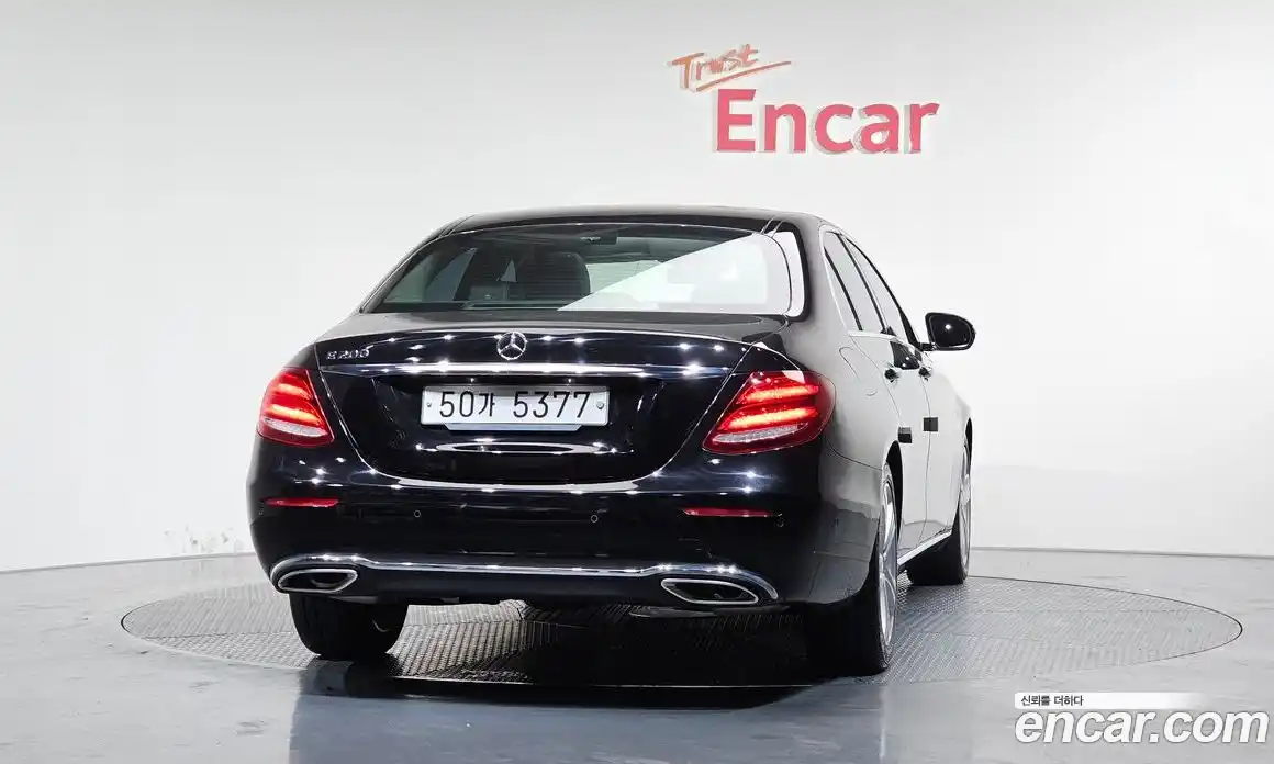 Mercedes-Benz E-Class 2017 2.0 гидро в Москве № 141636, фото 4