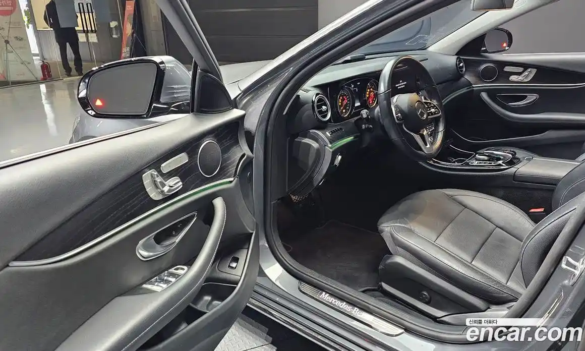 Mercedes-Benz E-Class 2019 1.9 гидро в Москве № 142679, фото 11