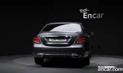Mercedes-Benz E-Class 2019 1.9 гидро в Москве № 142679, миниатюра 4