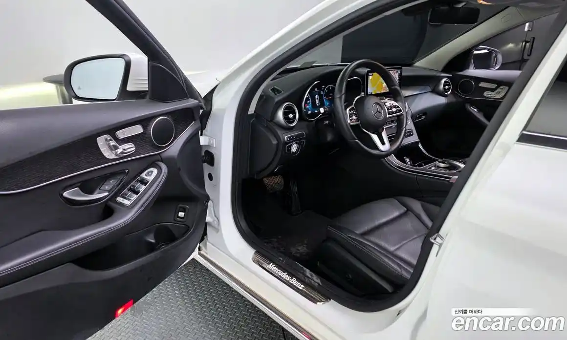 Mercedes-Benz C-Class 2021 1.9 гидро в Москве № 143669, фото 10