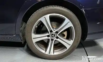 Mercedes-Benz E-Class 2019 2.0 гидро в Москве, миниатюра 5