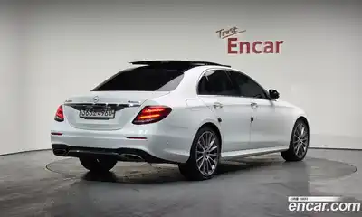 Mercedes-Benz E-Class 2019 2.0 гидро в Москве, миниатюра 2