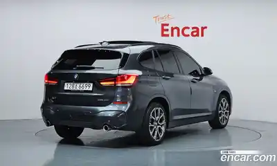 BMW X1 2022 2.0 гидро в Москве № 154993, миниатюра 2