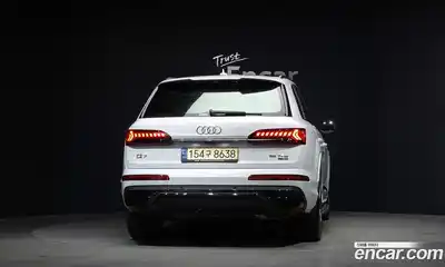 Audi Q7 2023 3.0 гидро в Москве № 162891, миниатюра 4