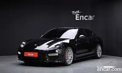 Porsche Panamera, 2010
