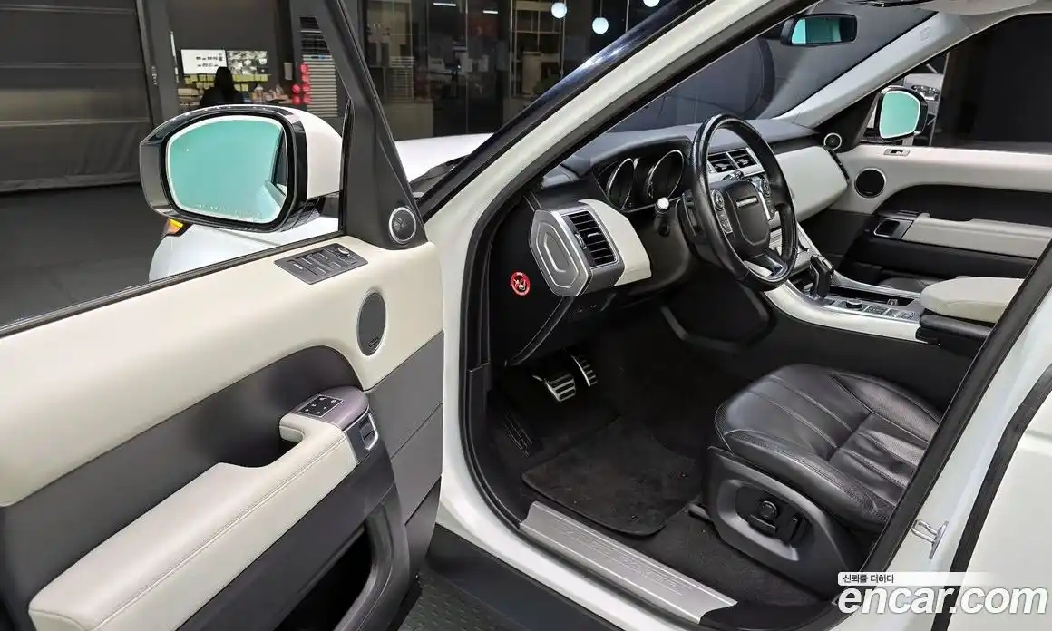 Land Rover Range-Rover Sport 2016 3.0 гидро в Москве № 166391, фото 11