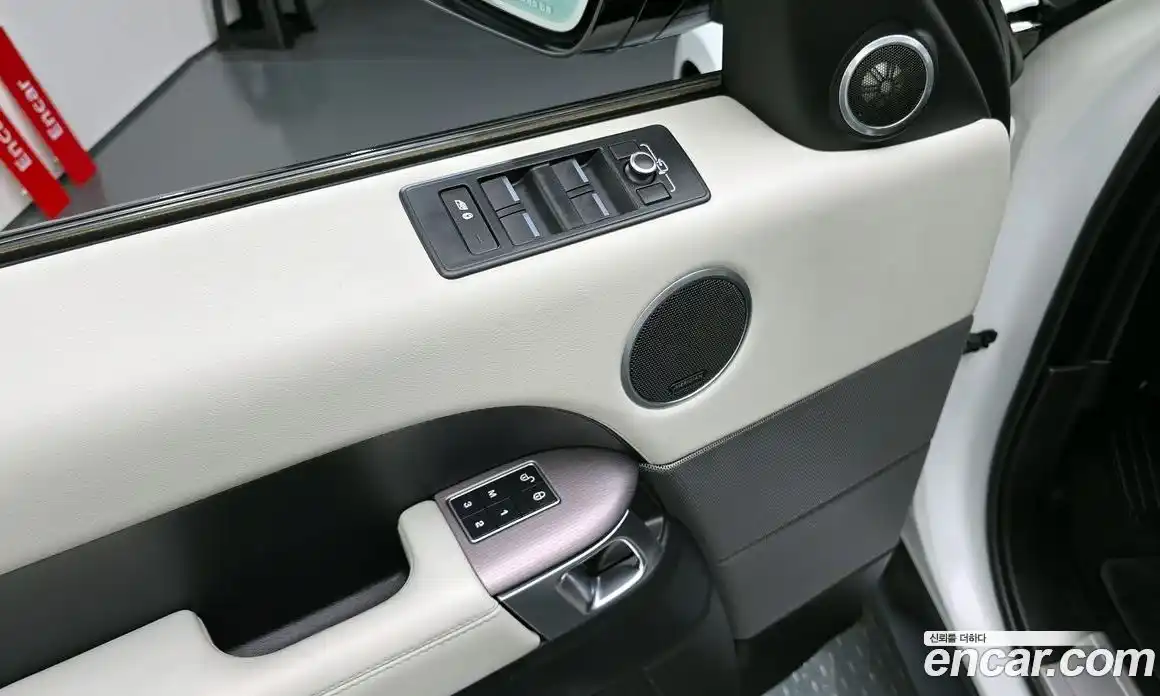 Land Rover Range-Rover Sport 2016 3.0 гидро в Москве № 166391, фото 19