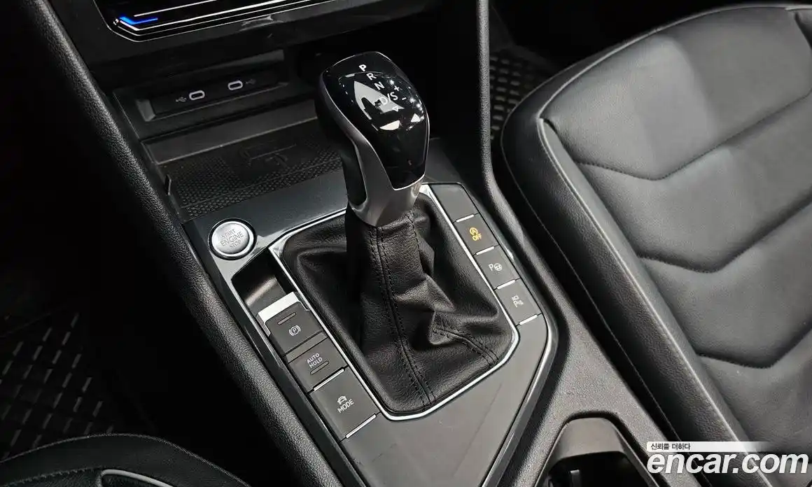 Volkswagen Tiguan 2022 2.0 гидро в Москве № 168660, фото 9