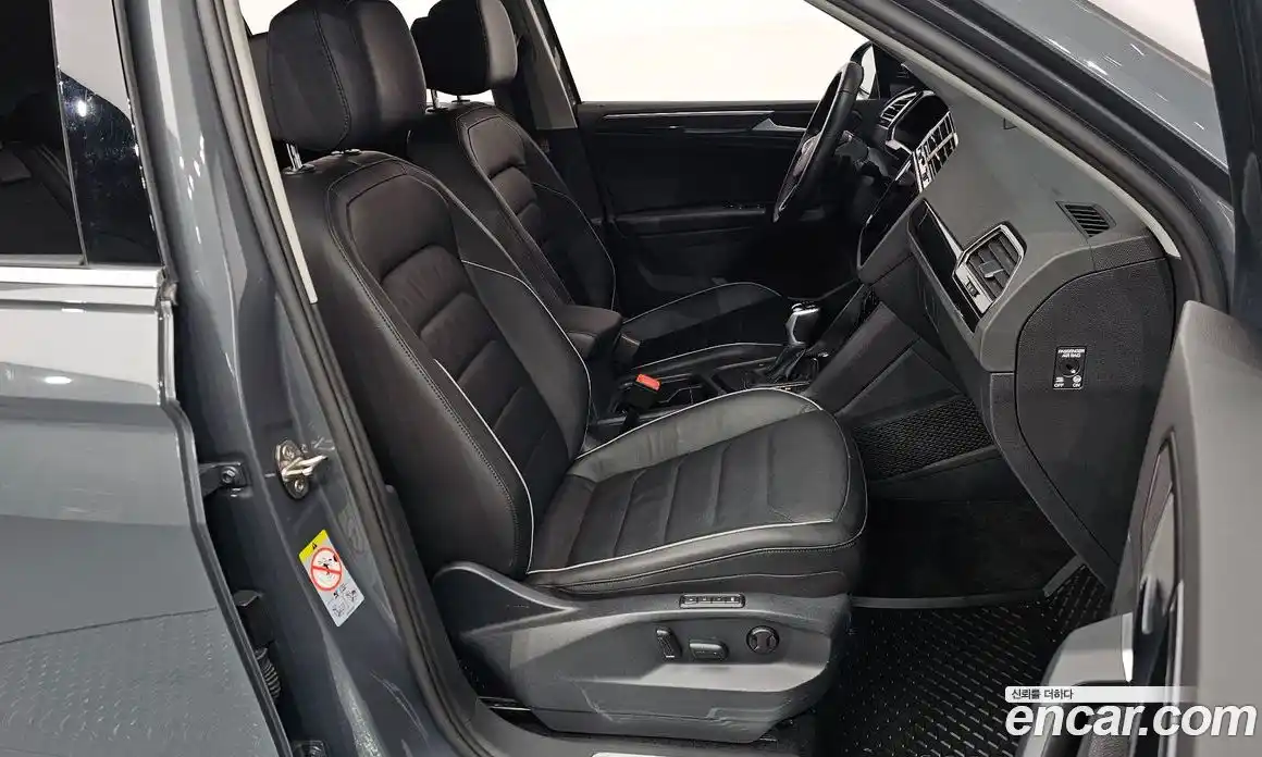 Volkswagen Tiguan 2022 2.0 гидро в Москве № 168660, фото 10
