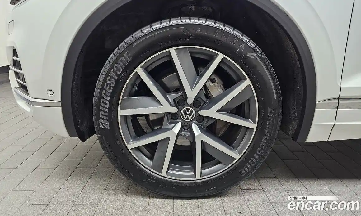 Volkswagen Touareg 2022 3.0 гидро в Москве № 169097, фото 5