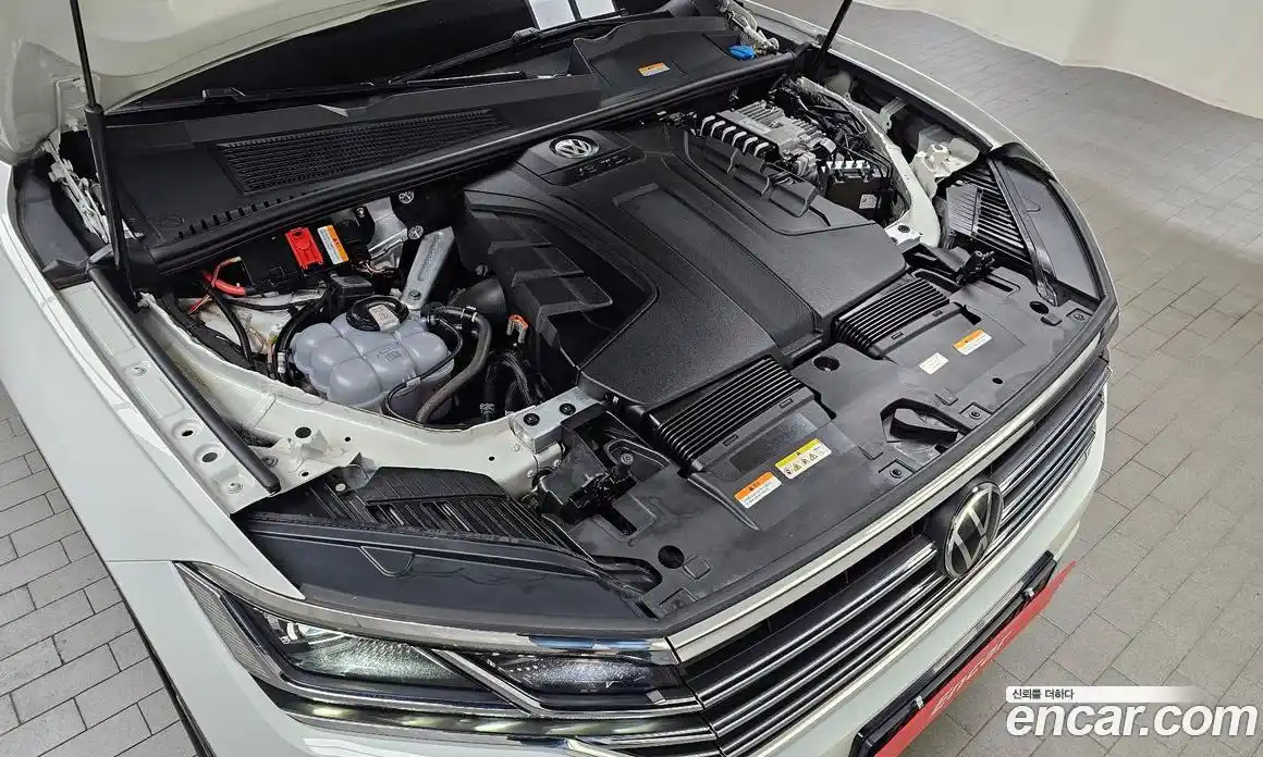 Volkswagen Touareg 2022 3.0 гидро в Москве № 169097, фото 6