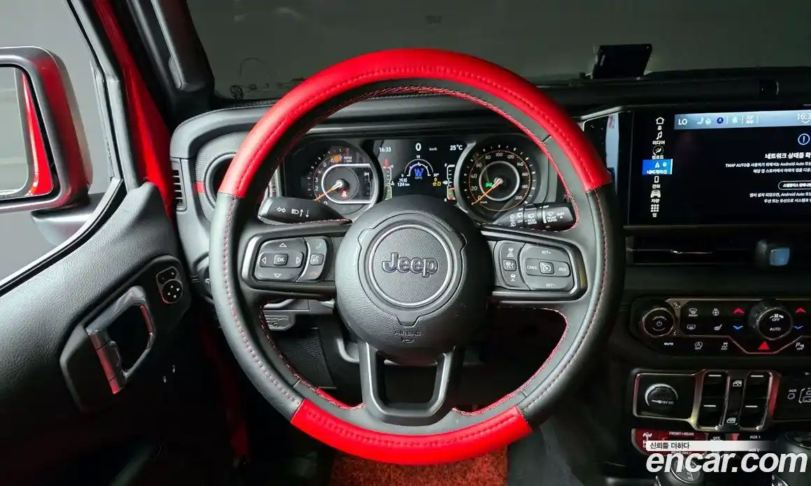 Jeep Wrangler 2024 2.0 гидро в Москве № 169330, фото 13
