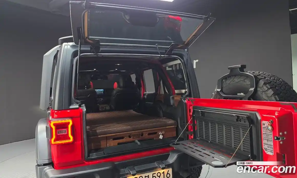 Jeep Wrangler 2024 2.0 гидро в Москве № 169330, фото 20