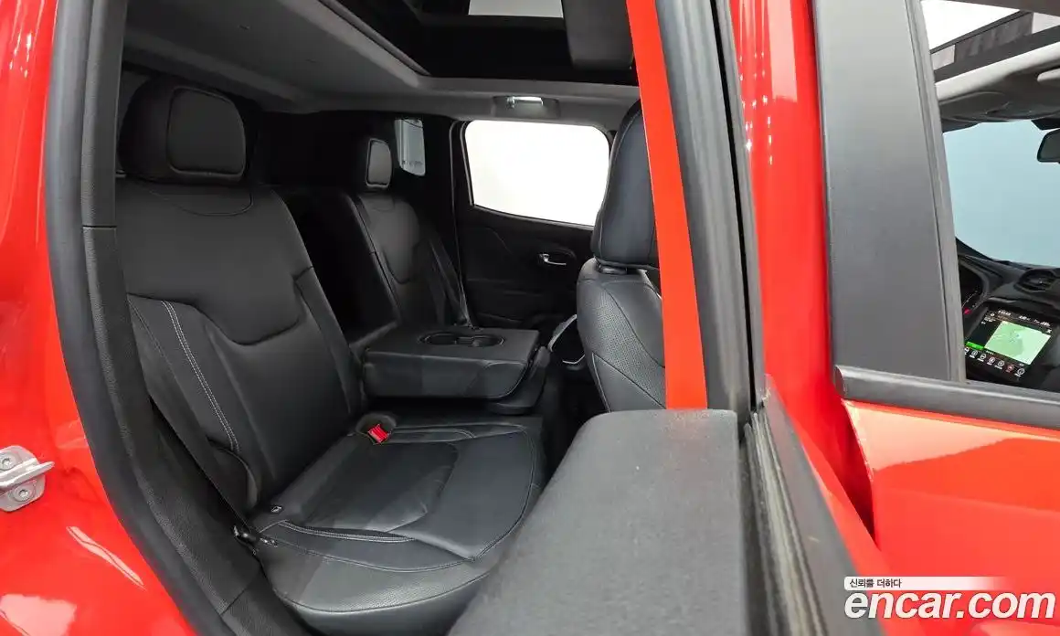 Jeep Renegade 2018 2.4 гидро в Москве № 169664, фото 19