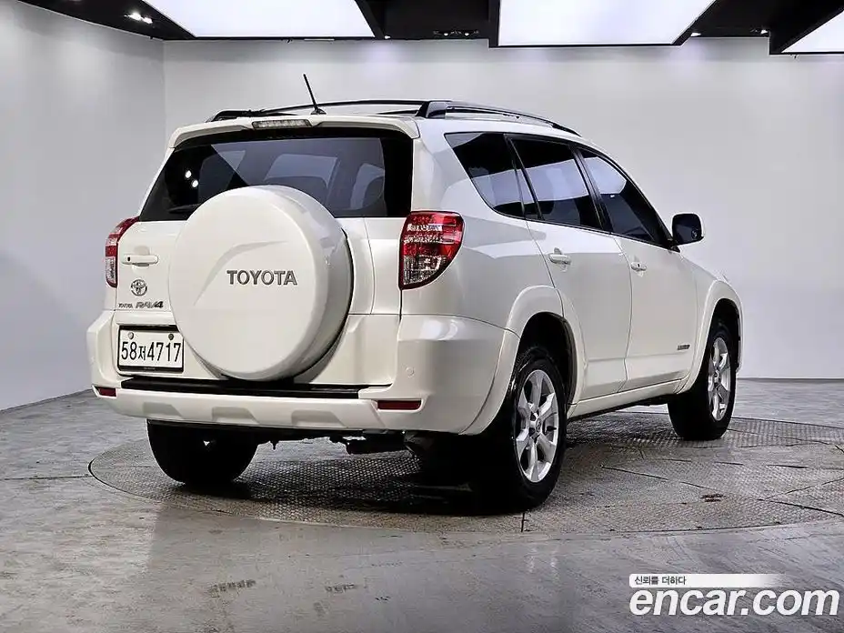 Toyota RAV4 2009 2.5 гидро в Москве № 170337, фото 4