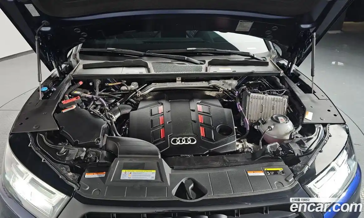 Audi SQ5 2020 3.0 гидро в Москве № 195933, фото 5