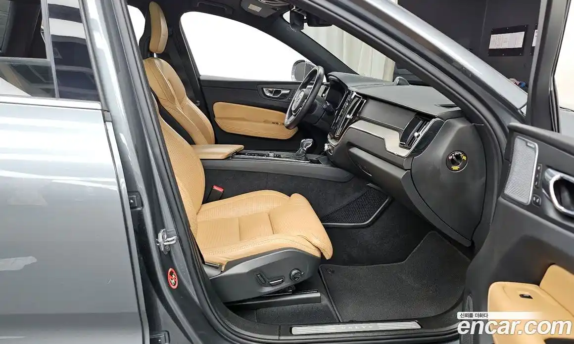 Volvo XC60 2017 2.0 гидро в Москве № 197030, фото 11