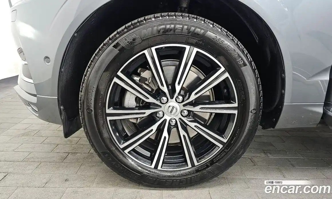 Volvo XC60 2017 2.0 гидро в Москве № 197030, фото 5