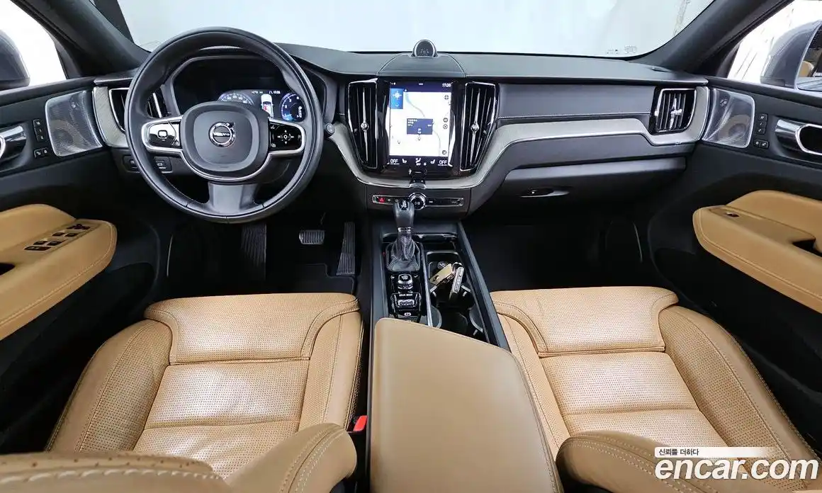 Volvo XC60 2017 2.0 гидро в Москве № 197030, фото 7