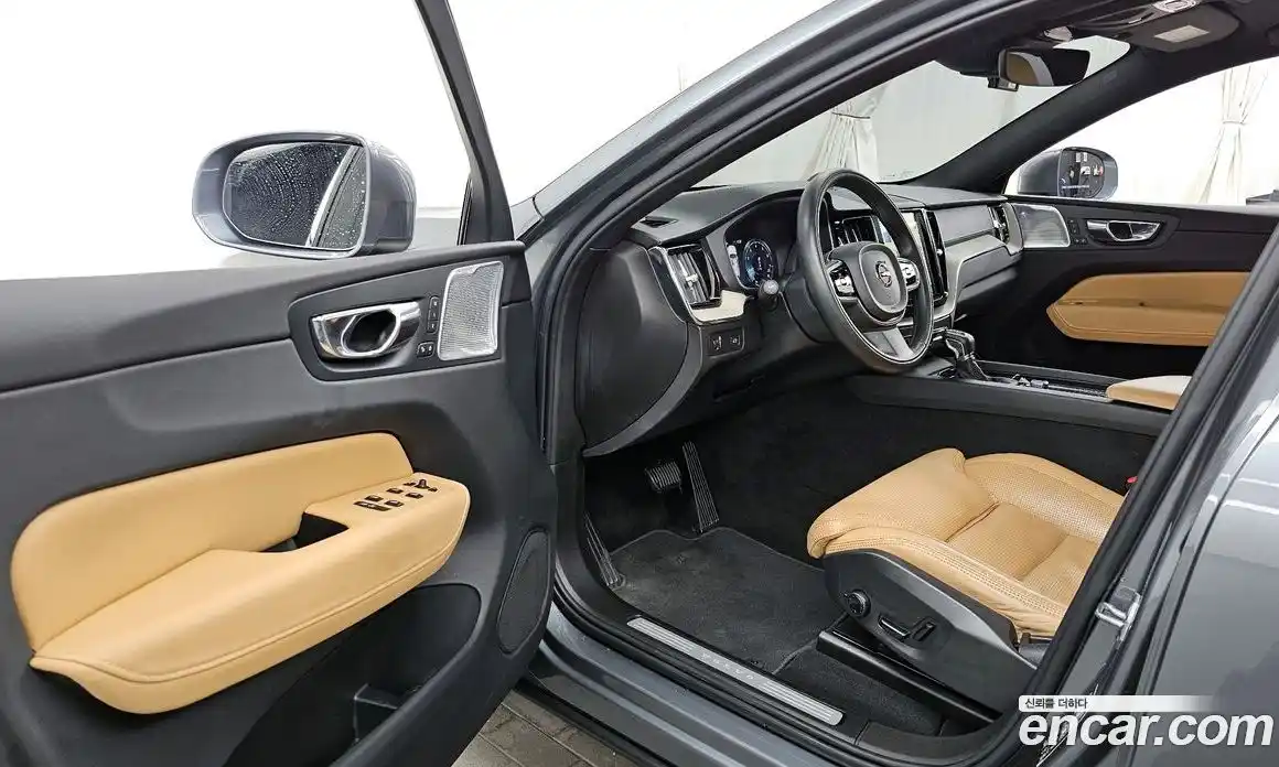 Volvo XC60 2017 2.0 гидро в Москве № 197030, фото 10