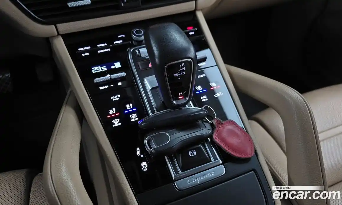 Porsche Cayenne 2020 3.0 гидро в Москве № 197533, фото 9