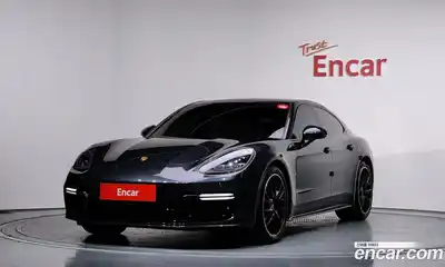 Porsche Panamera, 2019